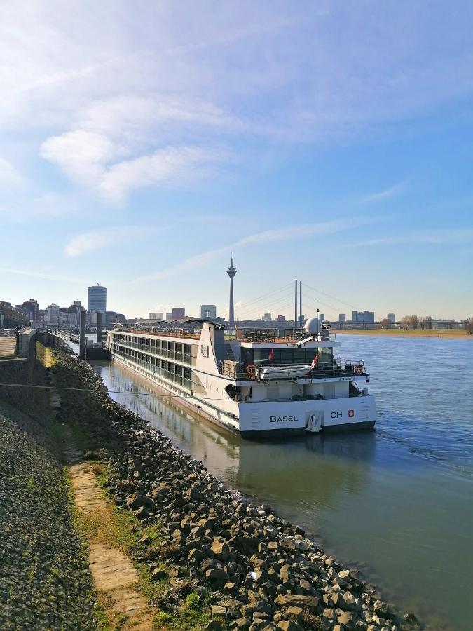 Viva Riverside Altstadt Duesseldorf Buitenkant foto